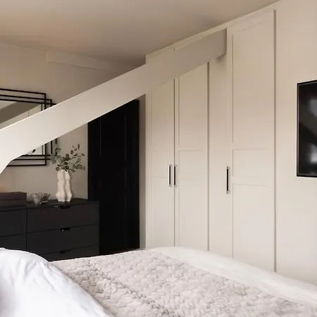 Apartament With Courtyard In The Heart Of Oslo